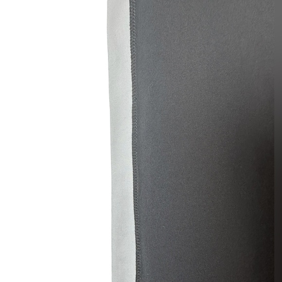 Lululemon Amped Crop Leggings Size 6 - Picture 5 of 8